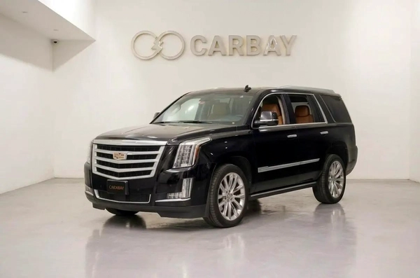 AED 1551 PM | CADILLAC ESCALADE PLATINUM 2020 | PRISTINE CONDITION | 1 YEAR WARRANTY | GCC