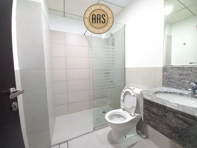 In prime location Chiller free luxurious huge 2bhk with all amenities-1