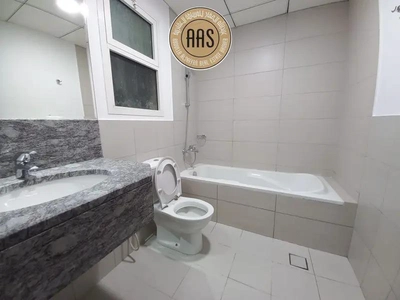 In prime location Chiller free luxurious huge 2bhk with all amenities-4