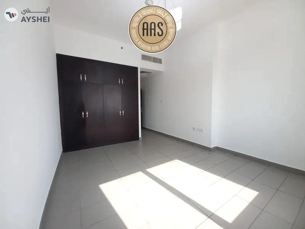 In prime location Chiller free luxurious huge 2bhk with all amenities