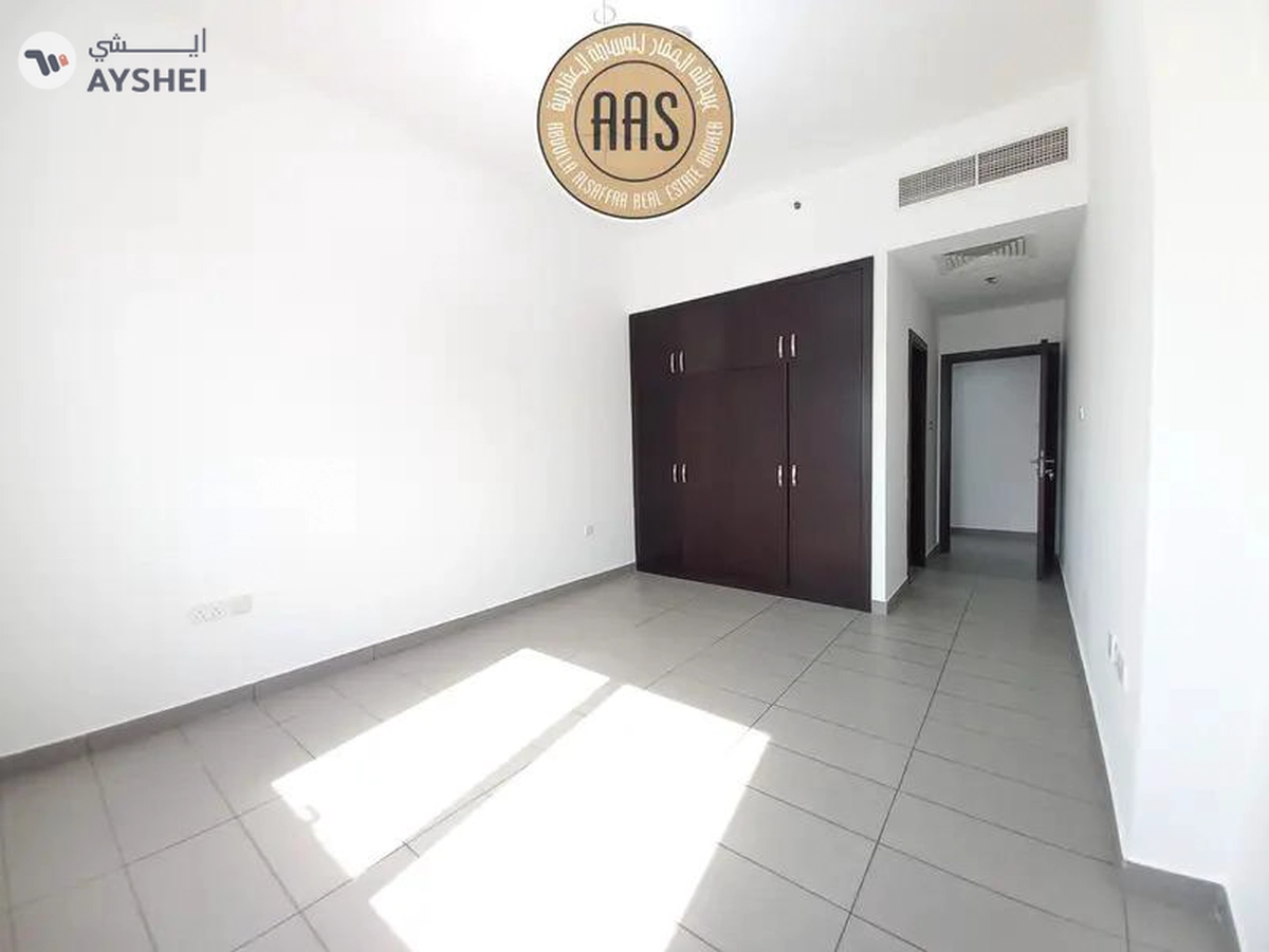 In prime location Chiller free luxurious huge 2bhk with all amenities-10-10