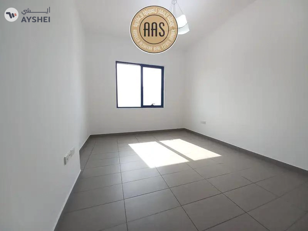 In prime location Chiller free luxurious huge 2bhk with all amenities-13-13