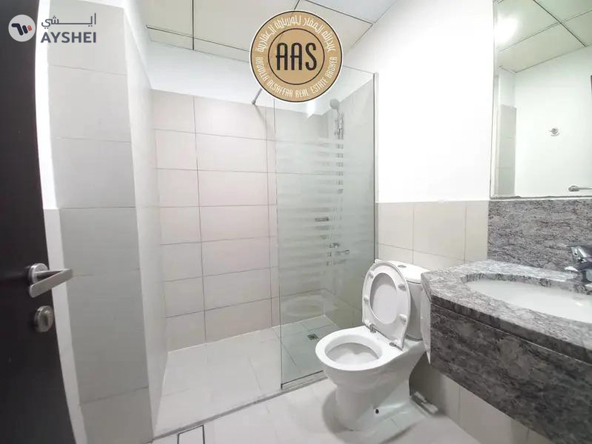 In prime location Chiller free luxurious huge 2bhk with all amenities-1-1