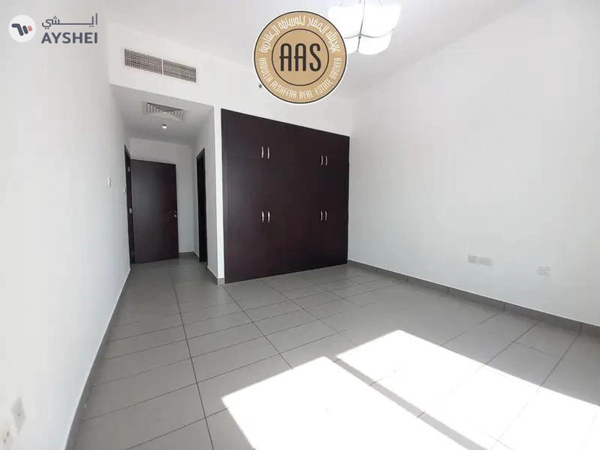 In prime location Chiller free luxurious huge 2bhk with all amenities-3-3