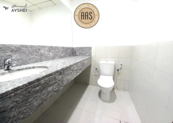 In prime location Chiller free luxurious huge 2bhk with all amenities