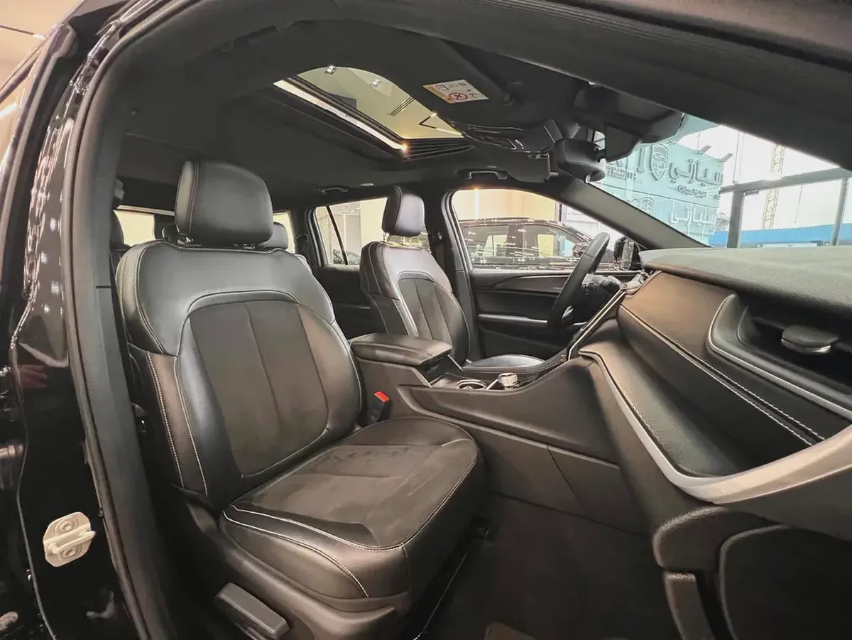 !! 2024!! Jeep | Grand Cherokee L | GCC | Under Warranty | Immaculate Condition | 46000 Driven-10-10