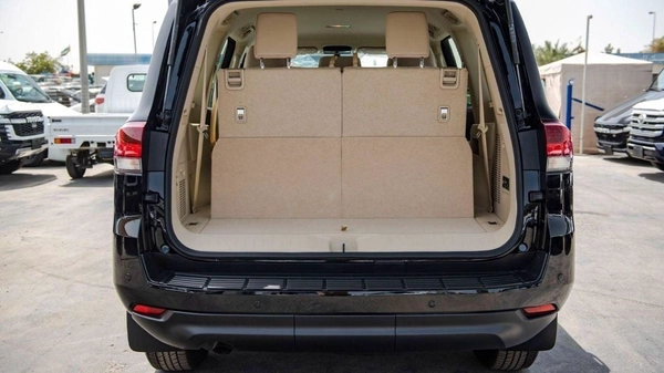 Toyota Land Cruiser LC300 GXR 3.3D AT MY2025 – BLACK