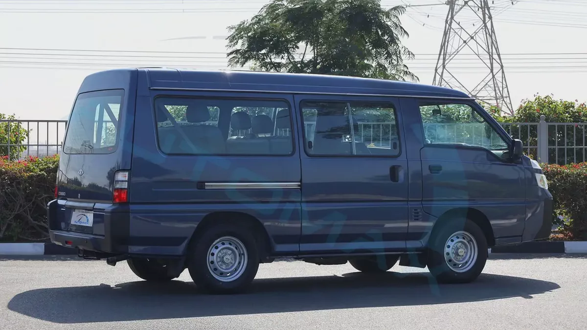 2025 CMC D260 Window Van 2.4L RWD GCC BRAND NEW With 3 Years Or 100,000 Km Warranty-6-6