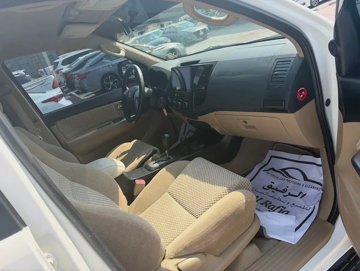 Toyota Fortuner 2015 GXR GCC Specs white color-6-6