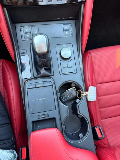 Lexus IS300 Full option F sport 2021-10
