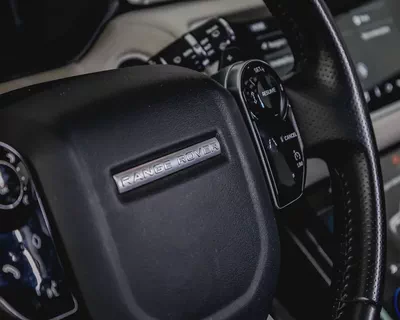 RANGE ROVER VELAR - P250 - SE - 2020 - GCC - FSH - EXCELLENT CONDITION-10