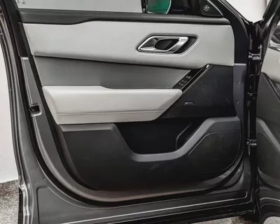 RANGE ROVER VELAR - P250 - SE - 2020 - GCC - FSH - EXCELLENT CONDITION-18
