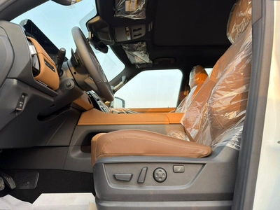 Nissan Patrol LE PLATINUM CITY 3.5L TT 2026 Export Price @ 355,000 AED-6