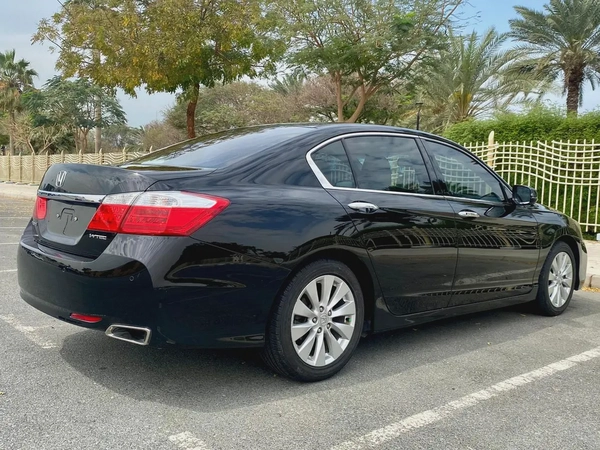 2015 HONDA ACCORD 2.4L FULL OPTION || GCC || ORIGINAL PAINT || FULL AGENCY SERVICE