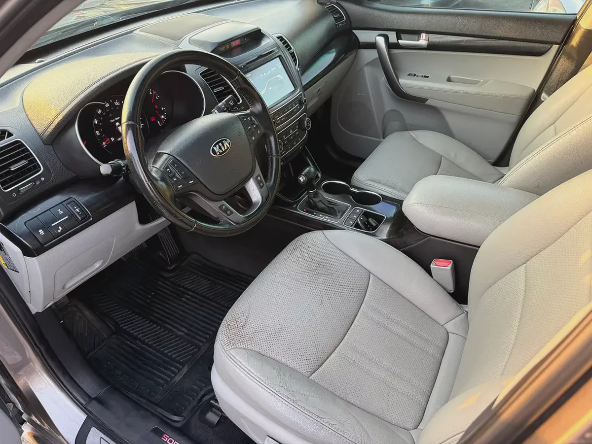 2015 Kia Sorento SX - Premium Trim - American Specs-14-14