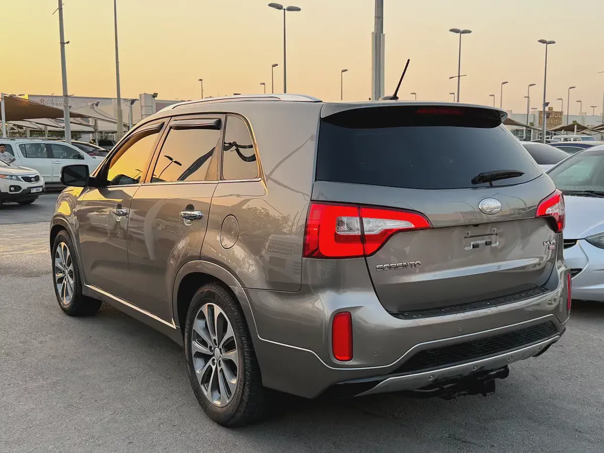 2015 Kia Sorento SX - Premium Trim - American Specs-3-3