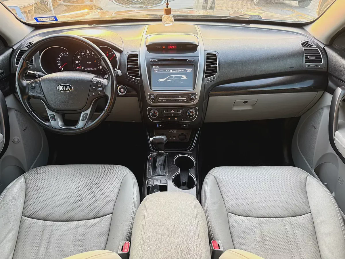 2015 Kia Sorento SX - Premium Trim - American Specs-8-8