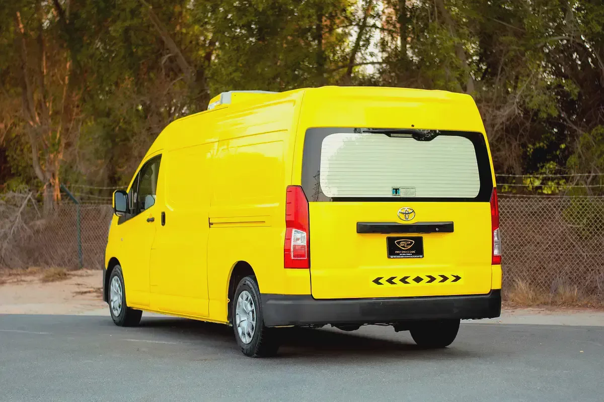 High Roof | Manual | Freezer Van | GCC Specs | Ref#T03388-3-3