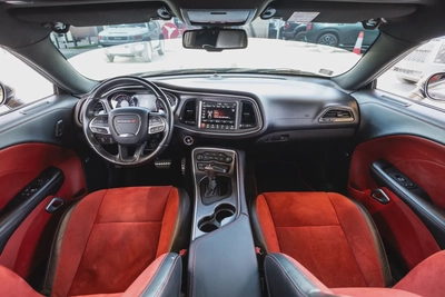 Dodge Challenger-7