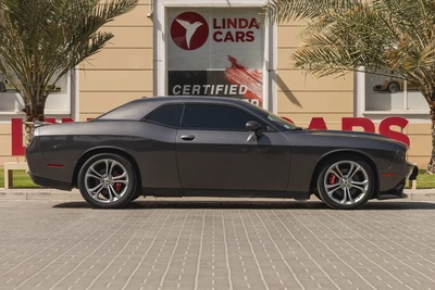 Dodge Challenger-4
