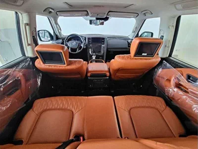 Nissan Patrol SE PLATINUM CITY LE PLATINUM CITY 5.6L-8CYL-400HP PLATINUM RADAR EXCELLENT CONDITION GCC SPECIFICATI-9