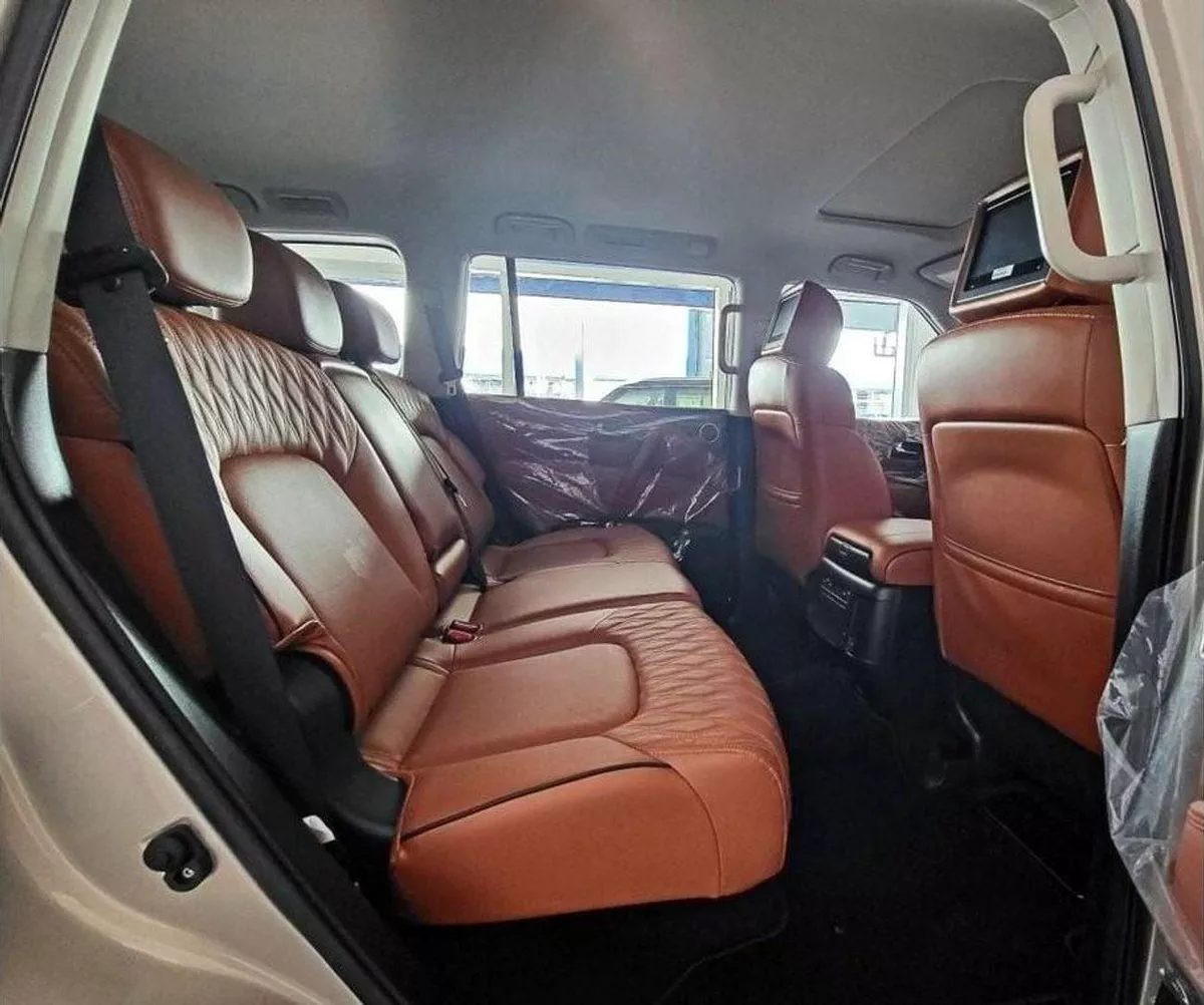 Nissan Patrol SE PLATINUM CITY LE PLATINUM CITY 5.6L-8CYL-400HP PLATINUM RADAR EXCELLENT CONDITION GCC SPECIFICATI-8-0