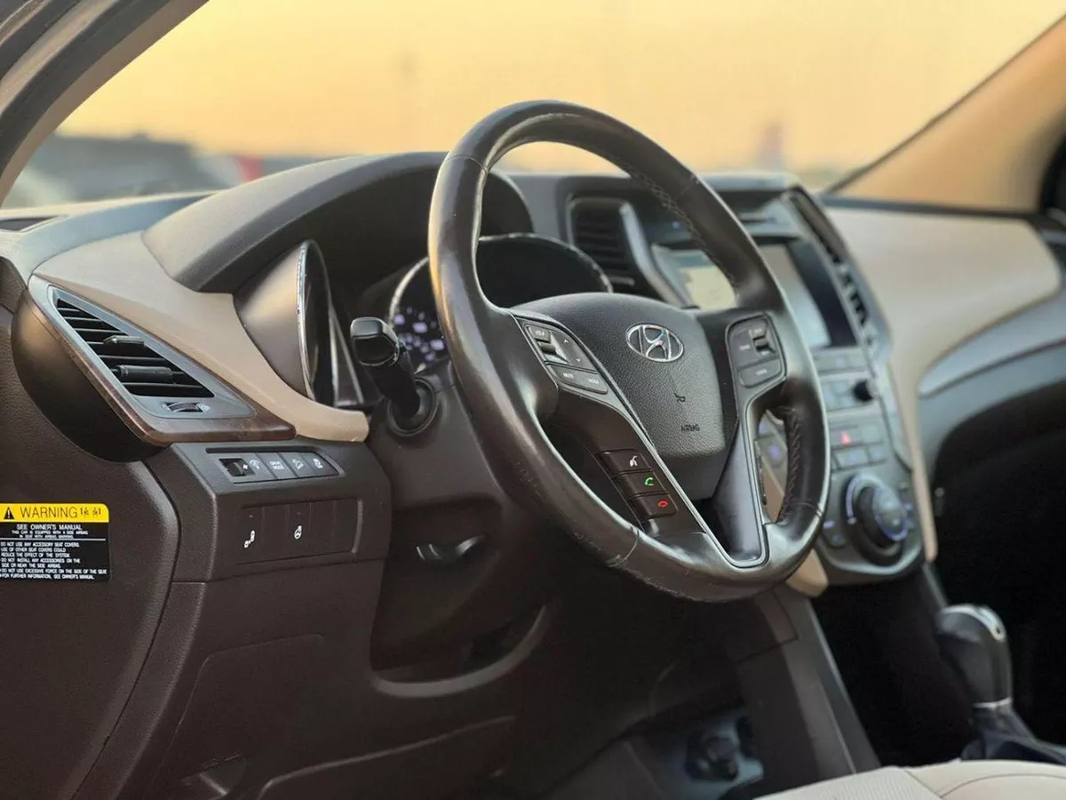 Hyundai Santa Fe SPORT 2018 Hyundai Santafe Fe Full Options 2.0T V4 AWD 4x4 - Panoramic View - 360* 5 CAM --16-0