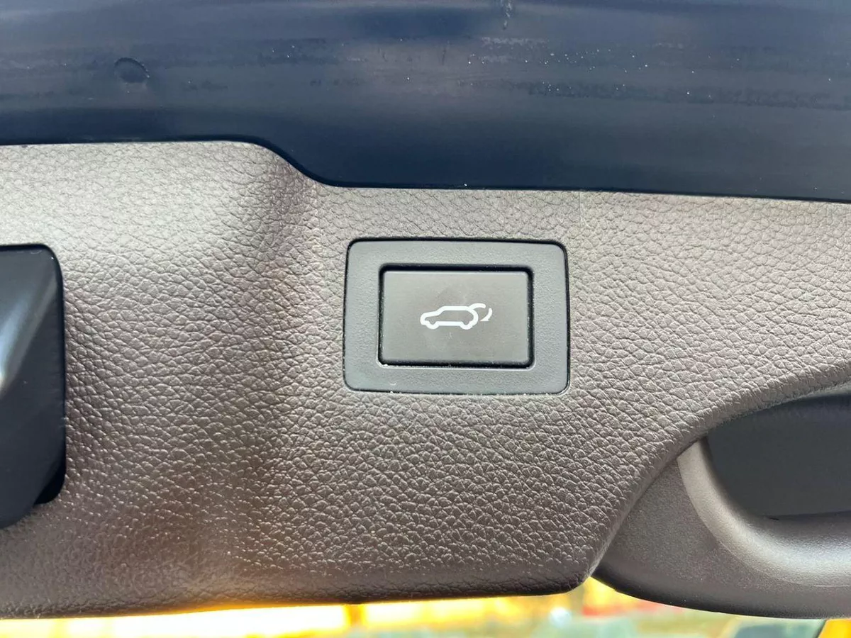 Hyundai Santa Fe SPORT 2018 Hyundai Santafe Fe Full Options 2.0T V4 AWD 4x4 - Panoramic View - 360* 5 CAM --18-0
