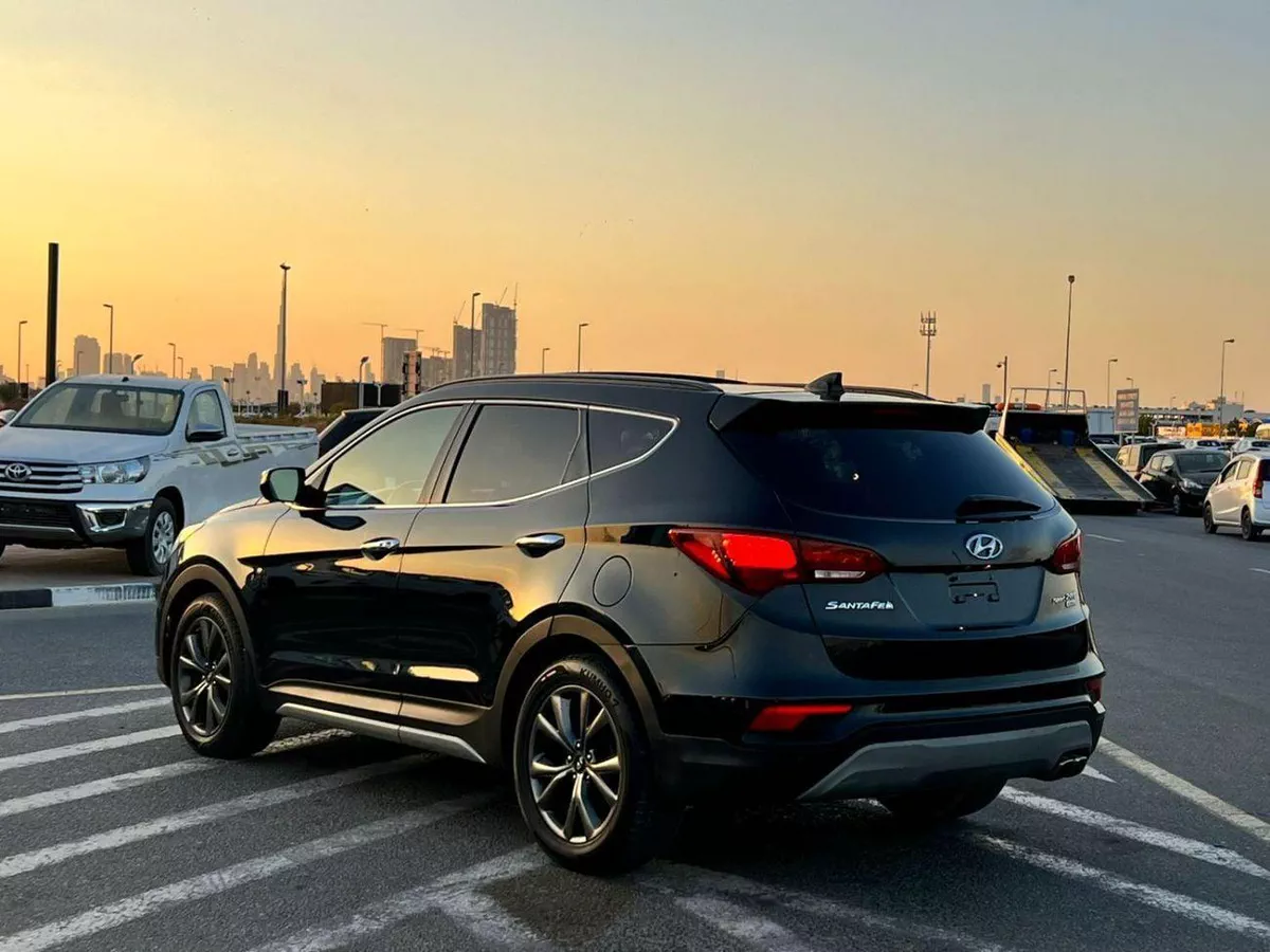 Hyundai Santa Fe SPORT 2018 Hyundai Santafe Fe Full Options 2.0T V4 AWD 4x4 - Panoramic View - 360* 5 CAM --5-0