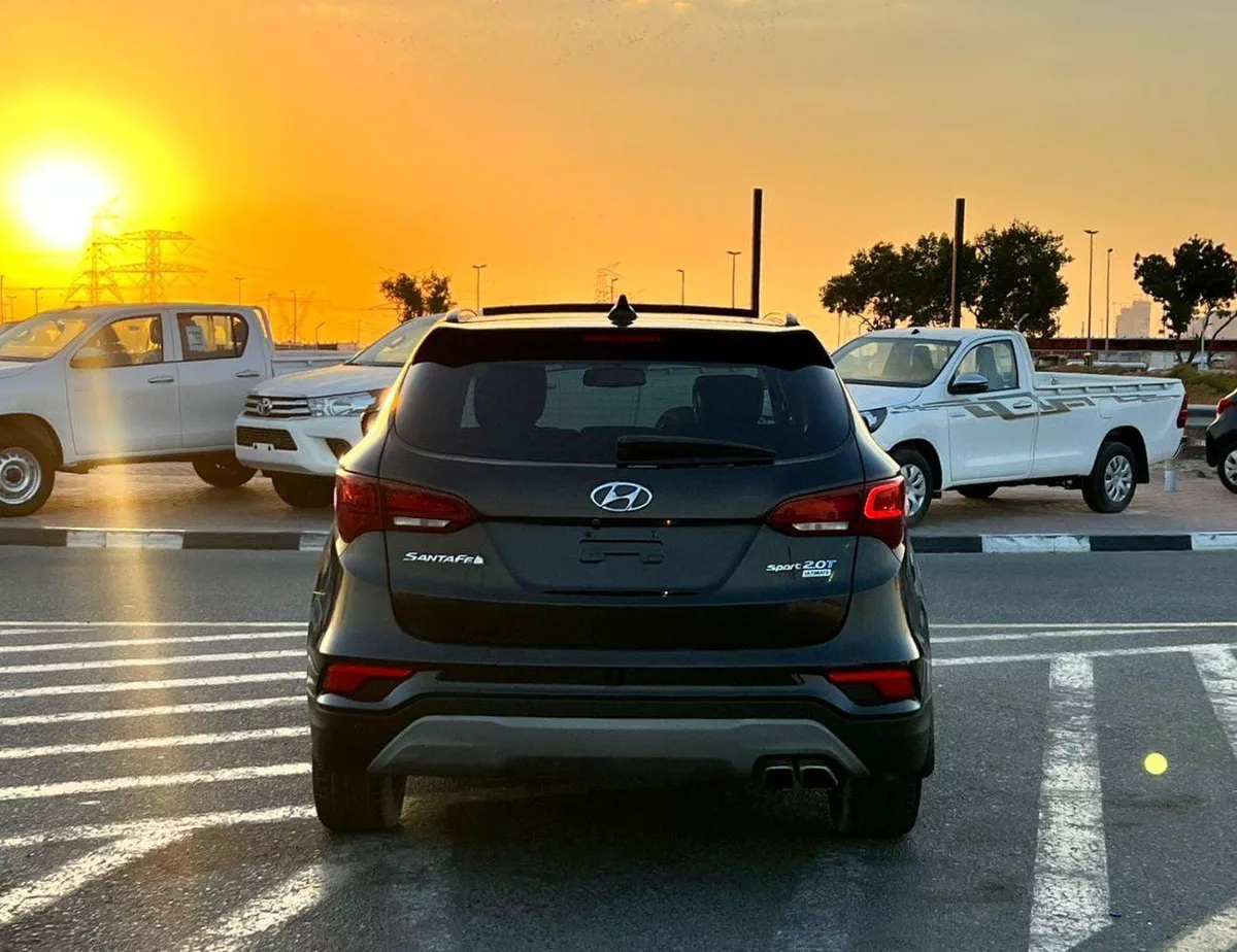 Hyundai Santa Fe SPORT 2018 Hyundai Santafe Fe Full Options 2.0T V4 AWD 4x4 - Panoramic View - 360* 5 CAM --8-0