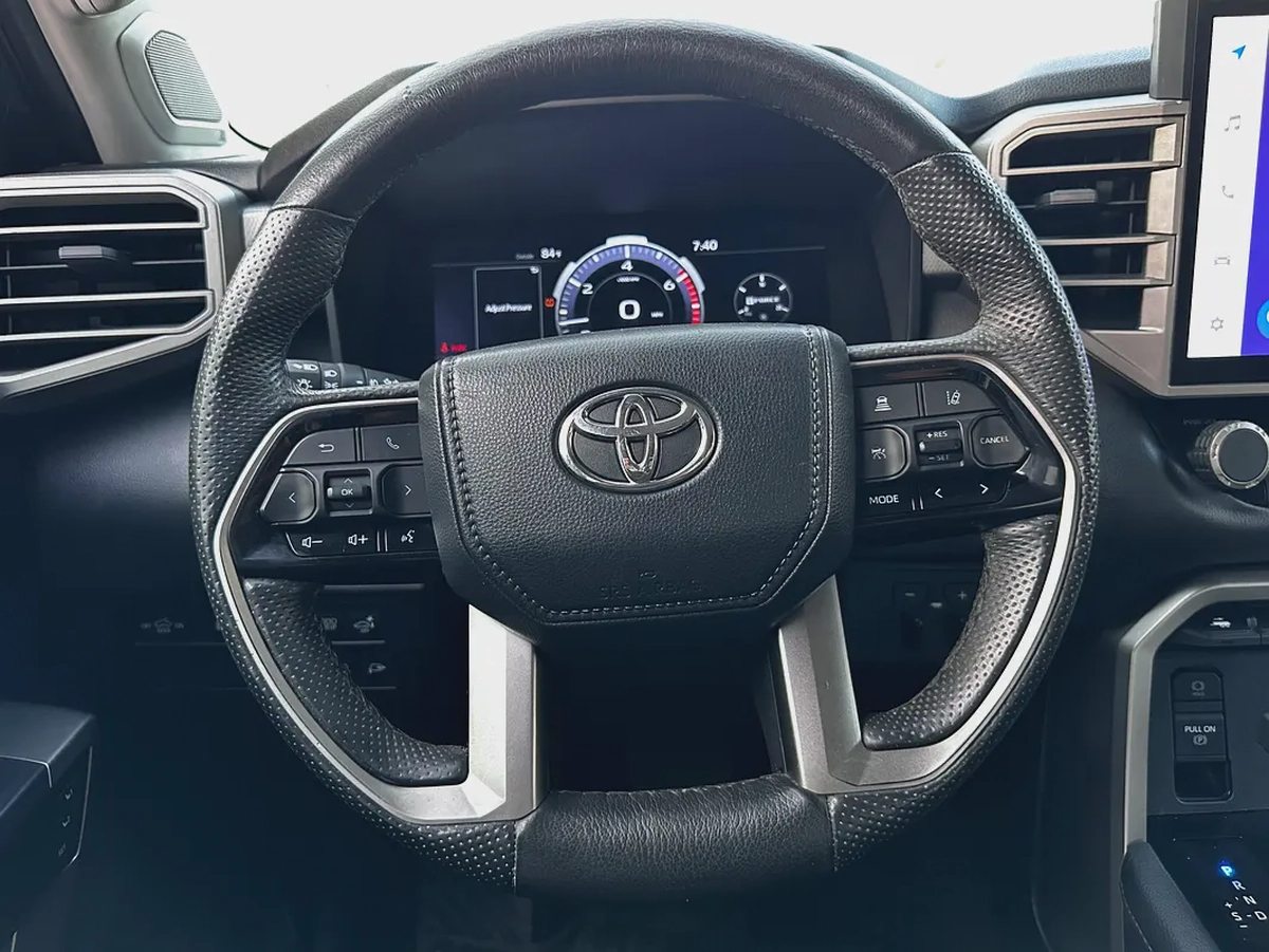 2024 Toyota Tundra Crewmax Platinum | American Specs | Pristine Condition-9-9