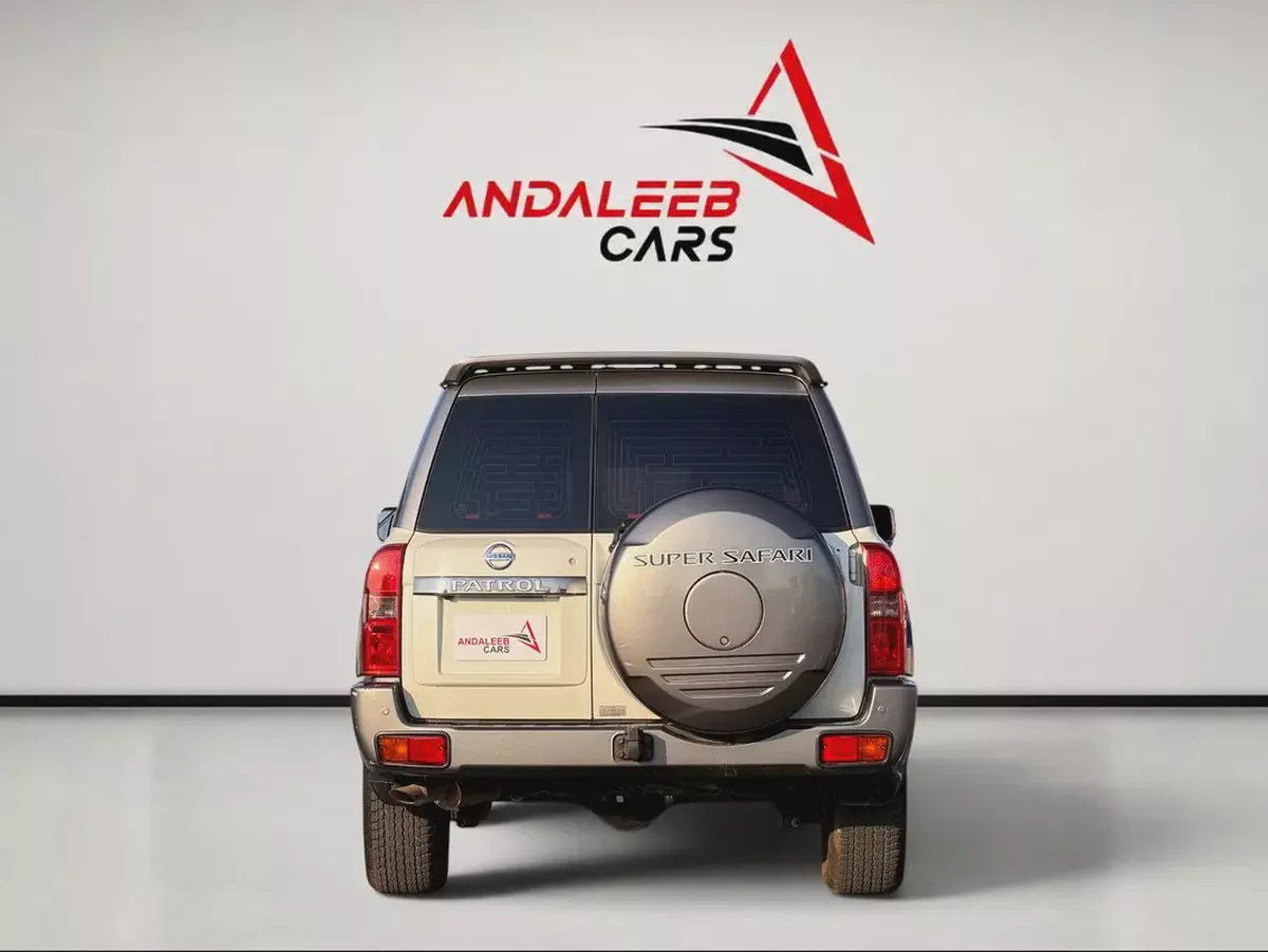NISSAN PATROL SUPER SAFARI | 4WD | 7-SEATER | GCC SPECS | 2021-3-3