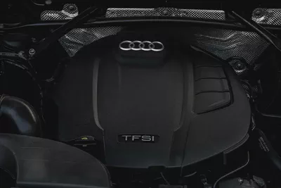 2,448 P.M |  Q5 S-Line | 0% Downpayment | Full Audi History | Under Warranty!-13