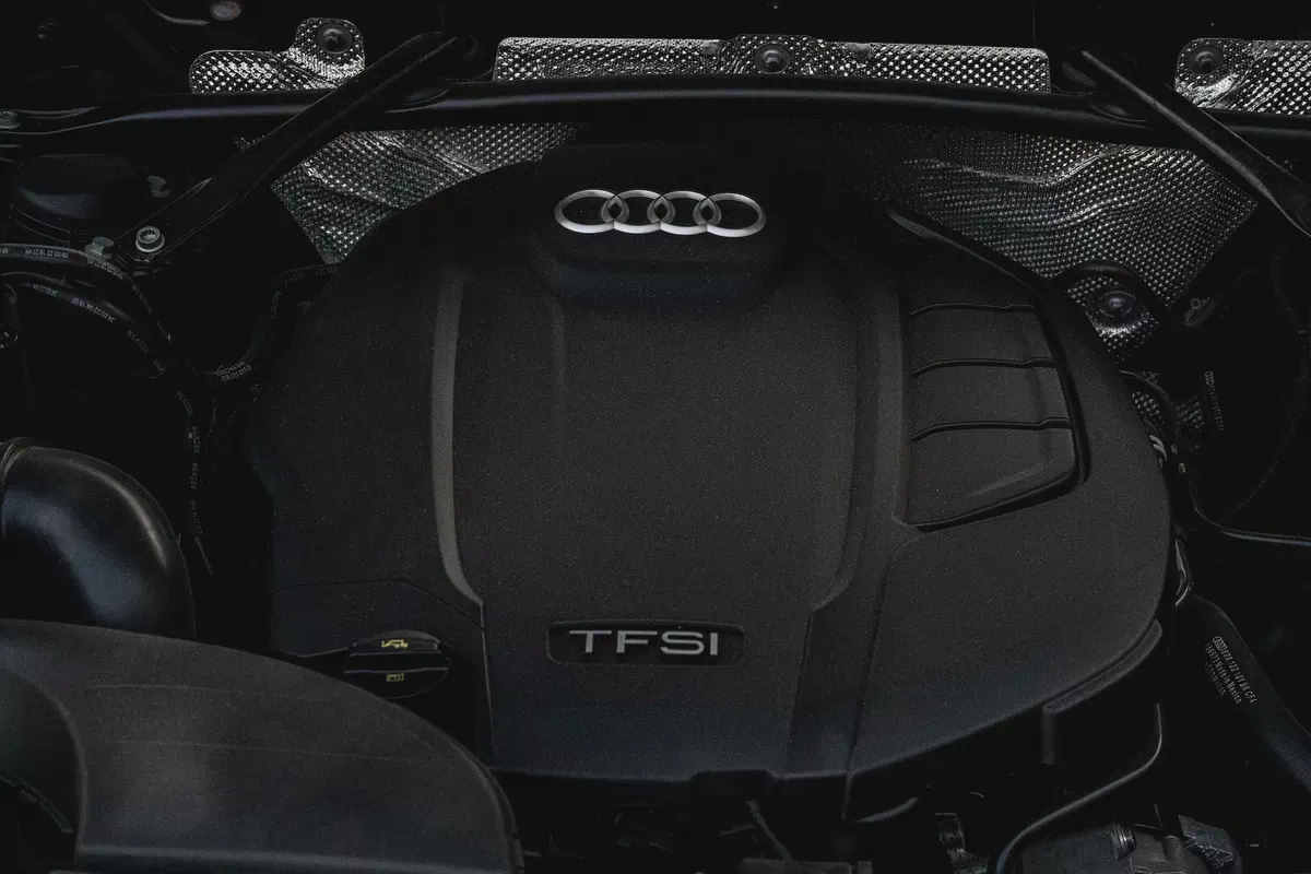2,448 P.M |  Q5 S-Line | 0% Downpayment | Full Audi History | Under Warranty!-13-13