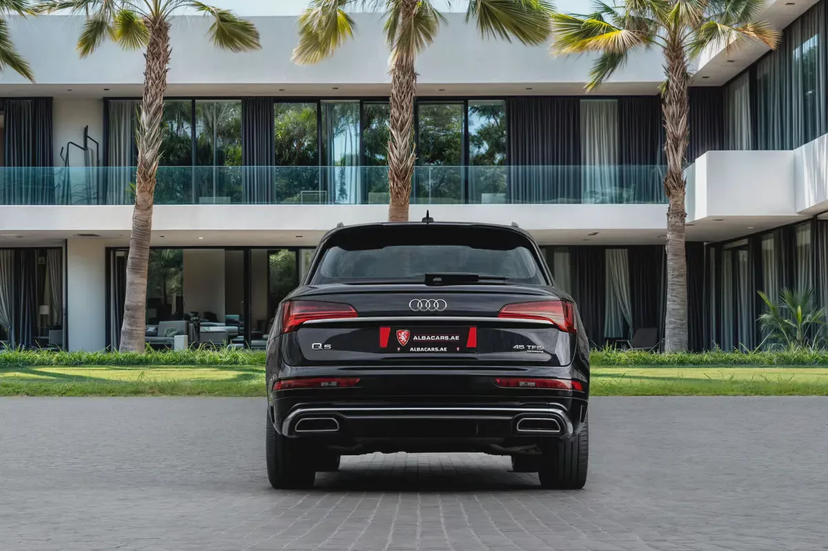 2,448 P.M |  Q5 S-Line | 0% Downpayment | Full Audi History | Under Warranty!-4-4
