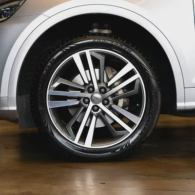 AED 1,724 p.m • 0% Downpayment • Audi Q5 45TFSI S-Line • 1 Year Warranty-7