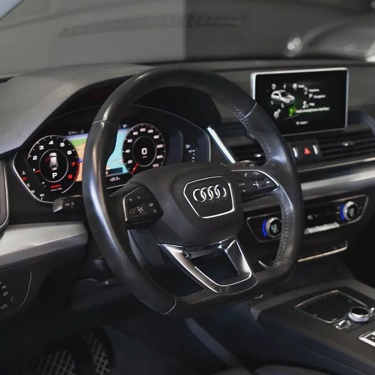 AED 1,724 p.m • 0% Downpayment • Audi Q5 45TFSI S-Line • 1 Year Warranty-10-10