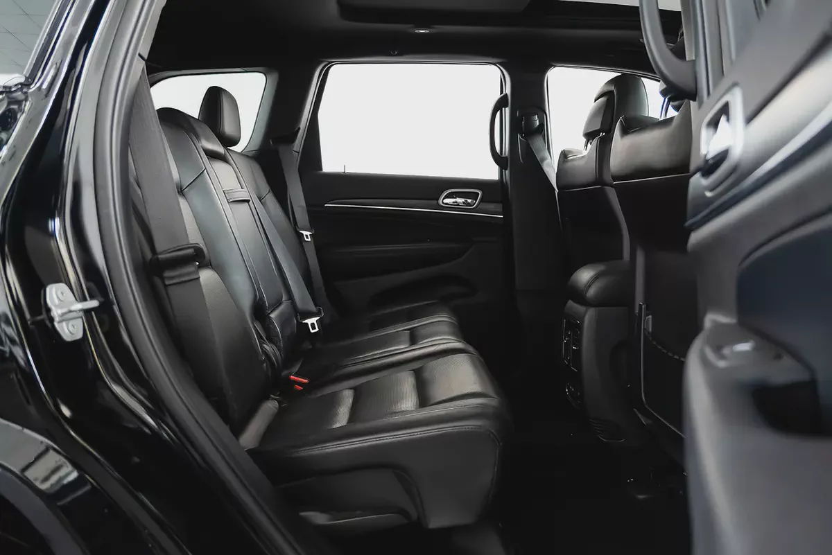 AED 1,880 / 60 months | 0% DP | 2020 JEEP GRAND CHEROKEE LIMITED / Full Service History-12-12