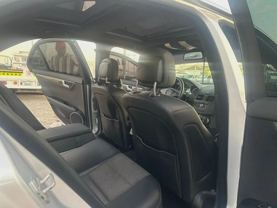Mercedes-Benz C-Class C200 2010 | GCC Specs | Well Maintained-11