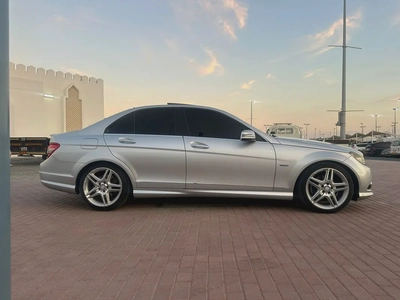 Mercedes-Benz C-Class C200 2010 | GCC Specs | Well Maintained-2