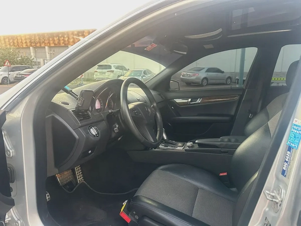 Mercedes-Benz C-Class C200 2010 | GCC Specs | Well Maintained