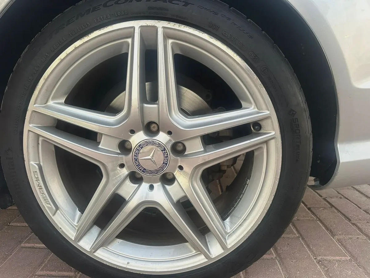 Mercedes-Benz C-Class C200 2010 | GCC Specs | Well Maintained-12-12