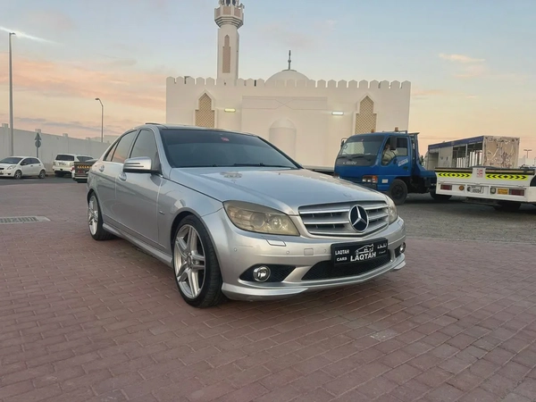 Mercedes-Benz C-Class C200 2010 | GCC Specs | Well Maintained