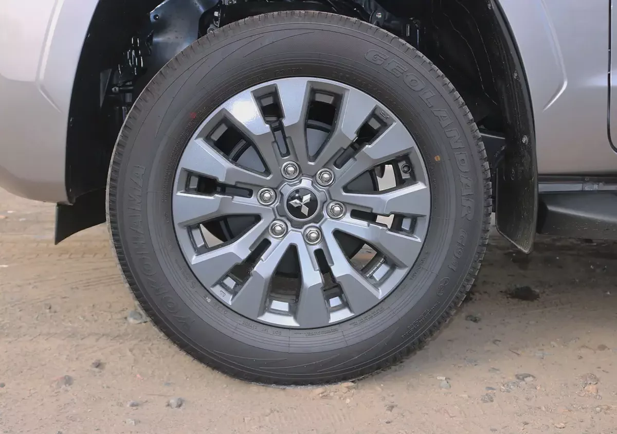 Mitsubishi L200 Sportero 2026 - European Specs - Brand New!-9-9