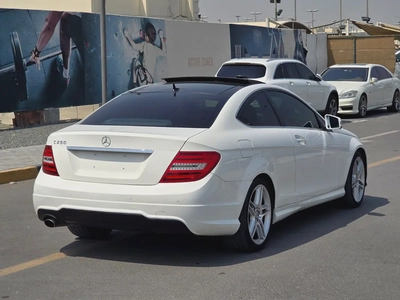 Mercedes-Benz C-Class C280 2016 | GCC Specs | Low Mileage | Pristine Condition-4