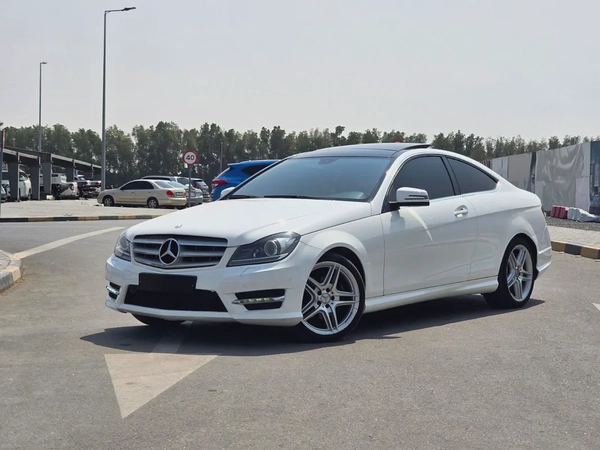 Mercedes-Benz C-Class C280 2016 | GCC Specs | Low Mileage | Pristine Condition