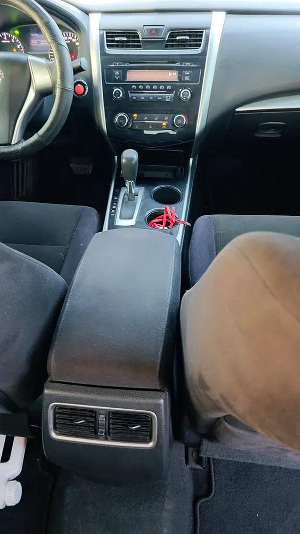 Nissan Altima SV 2013 - GCC Specs - Well Maintained