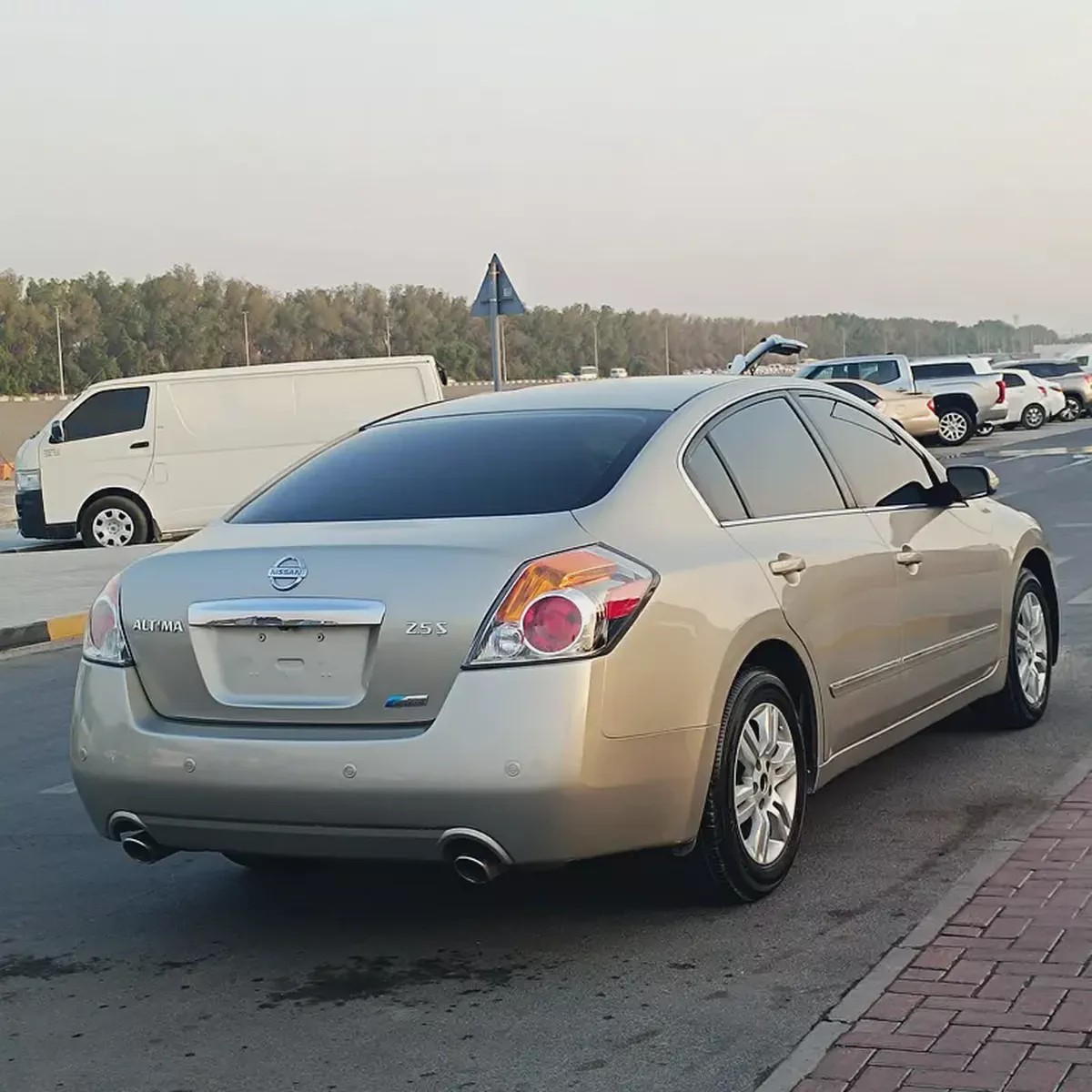 Nissan Altima SV 2010 GCC Specs-3-3