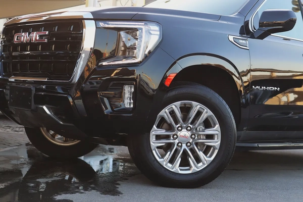 2023 GMC Yukon SLE | GCC Specs | SLE
