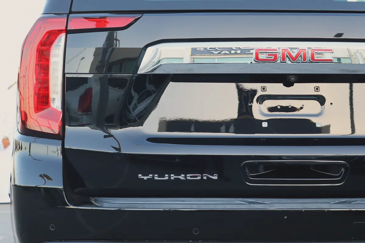 2023 GMC Yukon SLE | GCC Specs | SLE-8-8